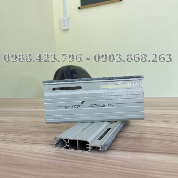 Cửa cuốn lá nhôm