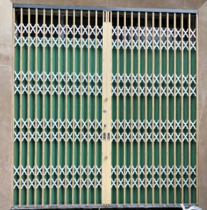 Cửa kéo giá bình dân